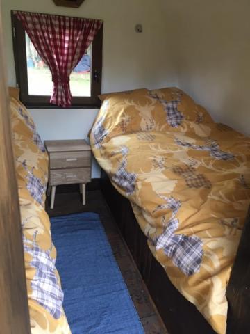 Charming 2-Bed Cabin In Domfront-En-Poiraie Perrou Екстериор снимка